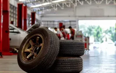 Changement de pneus à Gasperich : passer d’une saison à l’autre en toute sécurité